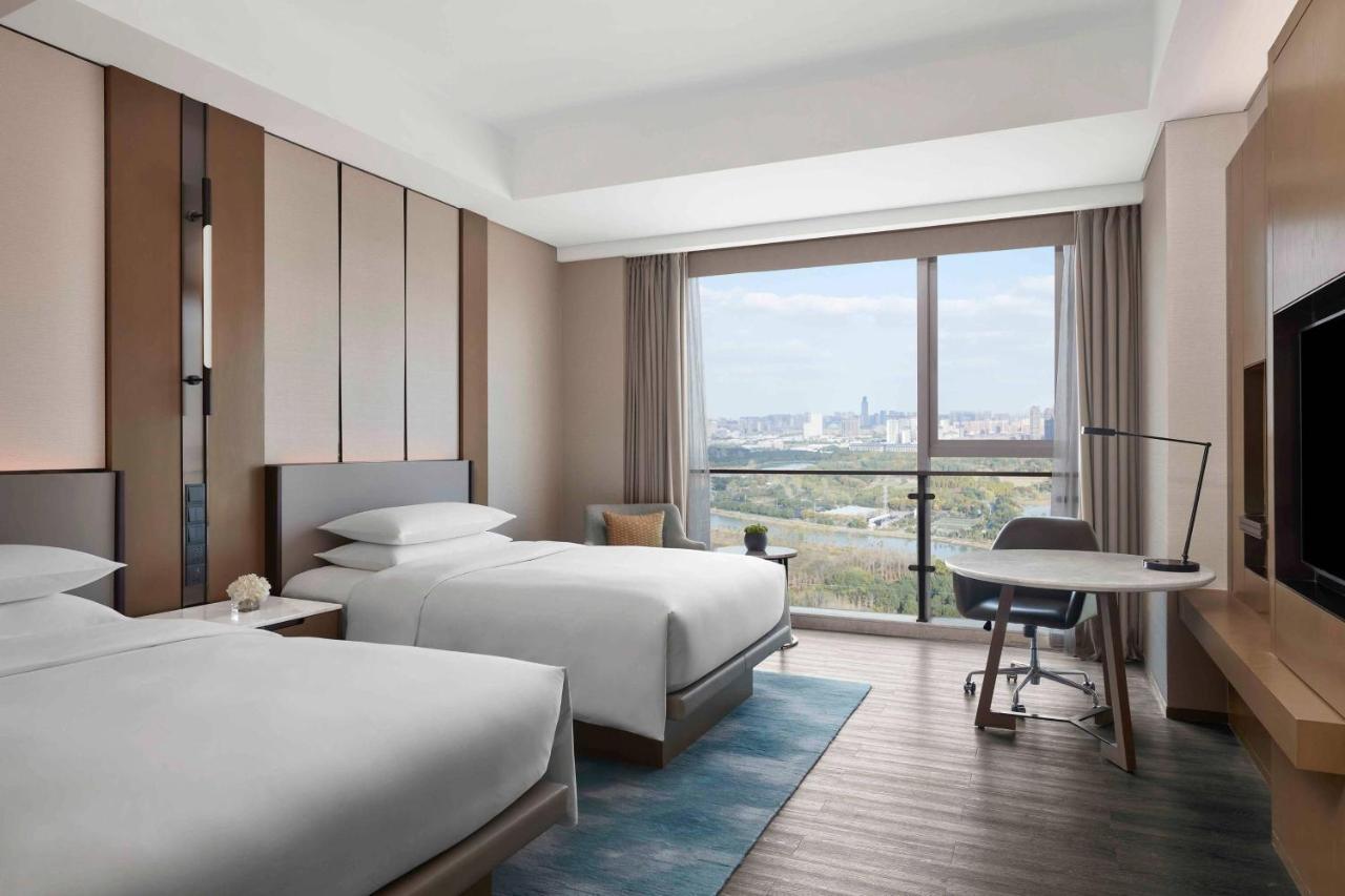 Jiaxing Marriott Hotel Exterior foto